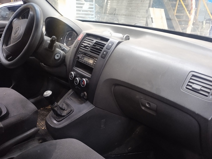  Hyundai TUCSON 2005    EN DESARME